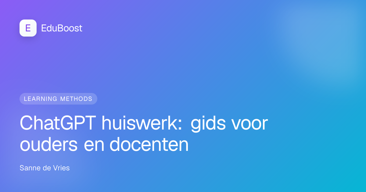 Scholier achter laptop met ChatGPT open naast een wiskundeschrift op bureau
