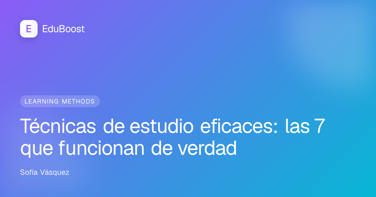 Estudiante aplicando técnicas de estudio en su escritorio con máxima concentración